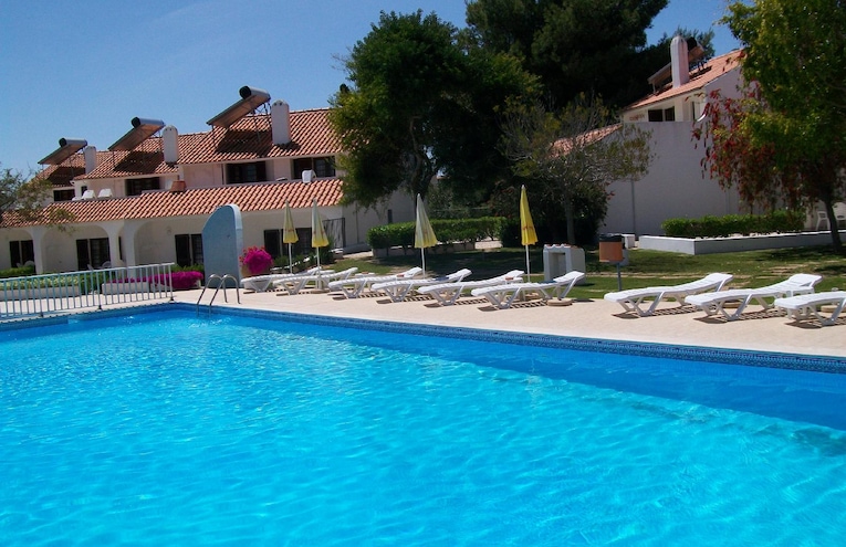 Swimming pools - 9