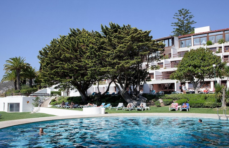 Swimming pools - 1