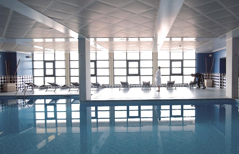 Swimming pools - 1