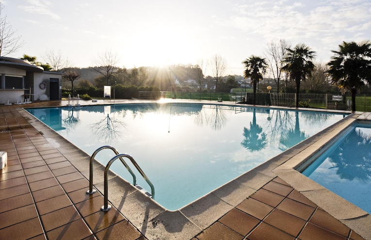 Swimming pools - 1