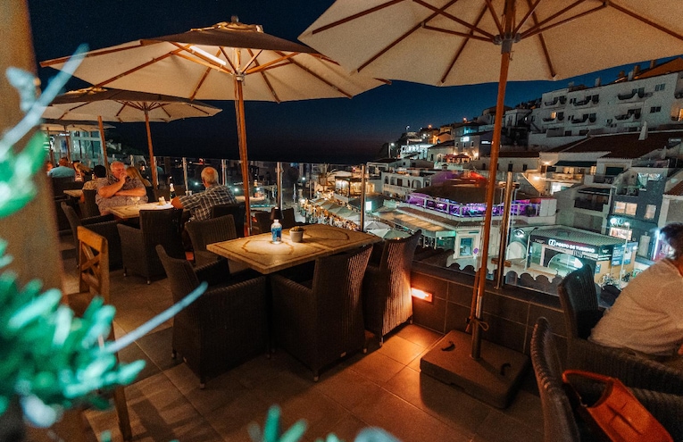 Restaurants - 4