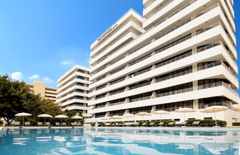 Swimming pools - 1