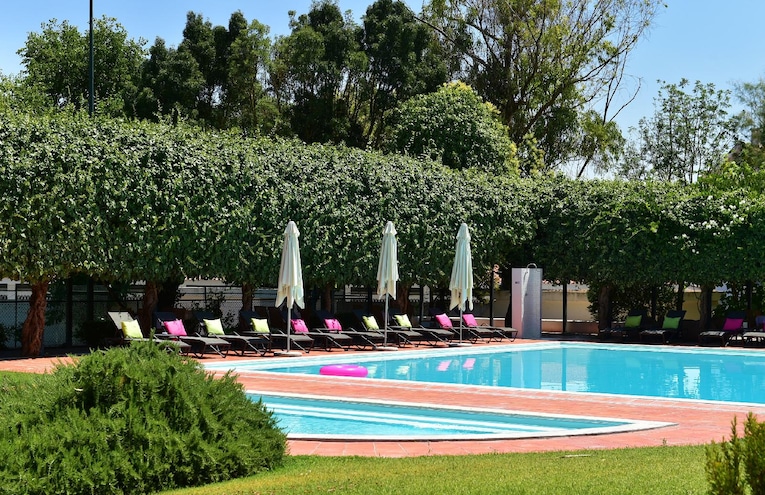 Swimming pools - 1