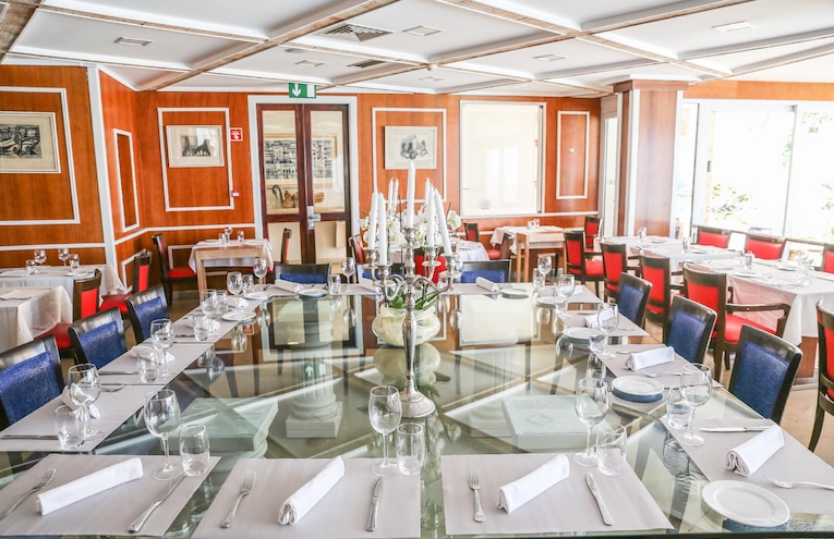 Restaurants - 1