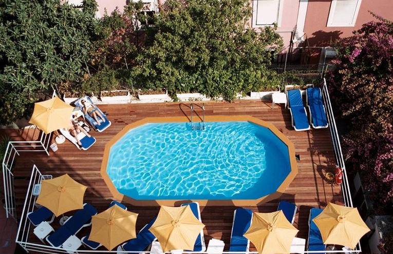 Swimming pools - 1