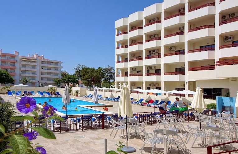 Swimming pools - 1