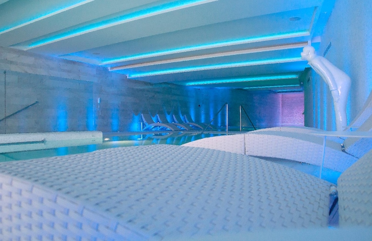 Swimming pools - 8