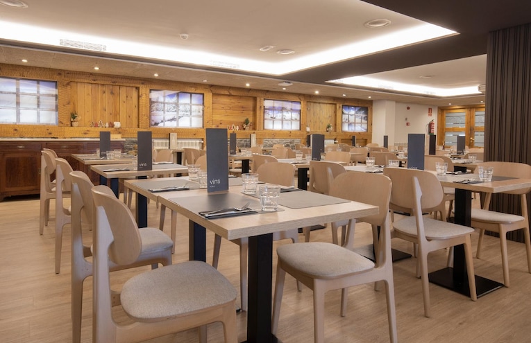 Restaurants - 4