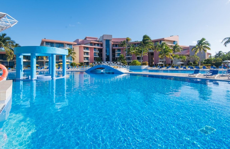 Swimming pools - 1
