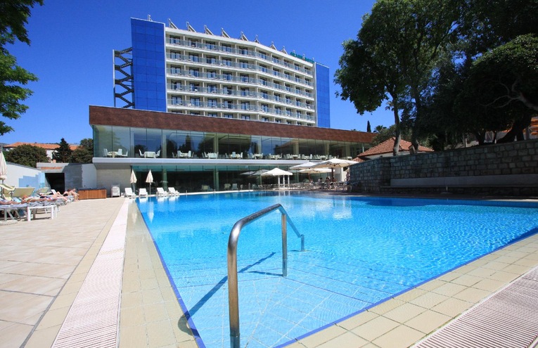 Swimming pools - 1