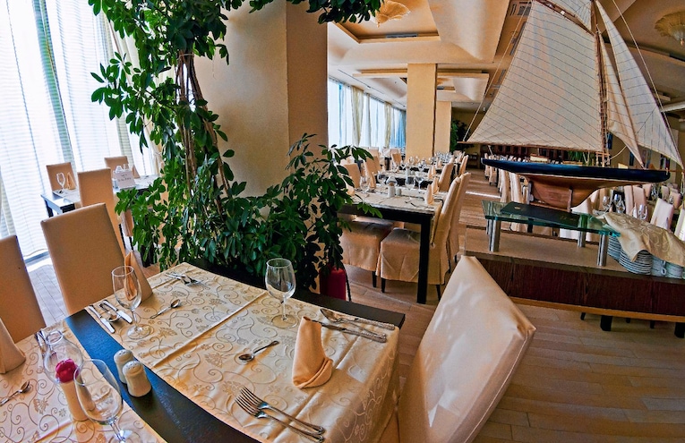 Restaurants - 1