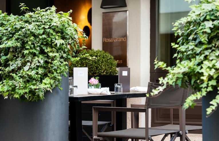 Restaurants - 5