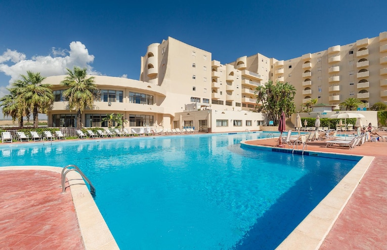 Swimming pools - 1