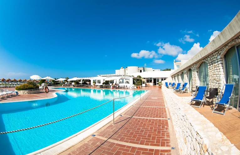 Swimming pools - 1
