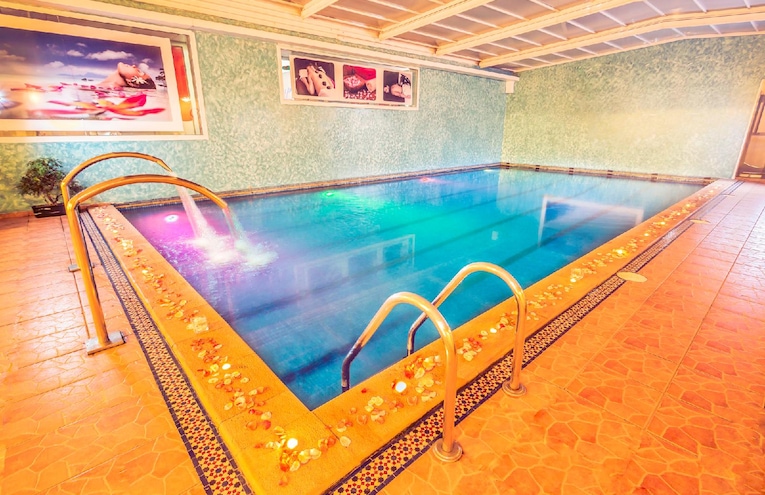 Swimming pools - 1