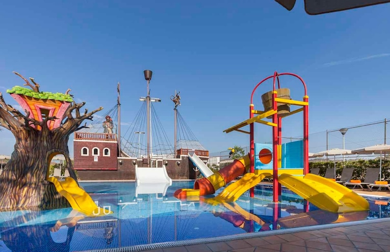 Swimming pools - 4