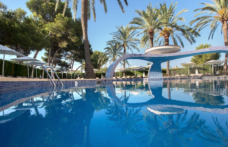 Swimming pools - 1