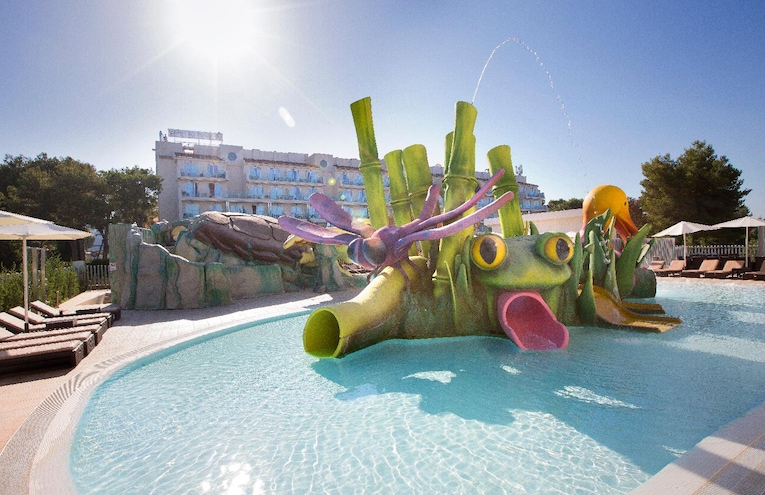 Swimming pools - 2