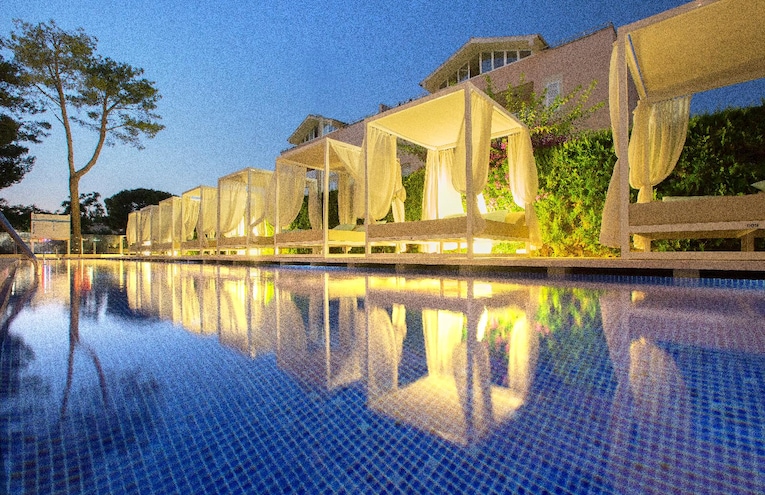 Swimming pools - 2