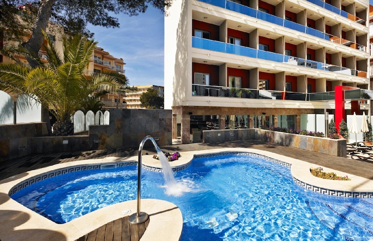 Swimming pools - 1
