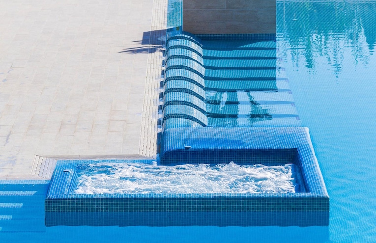 Swimming pools - 7