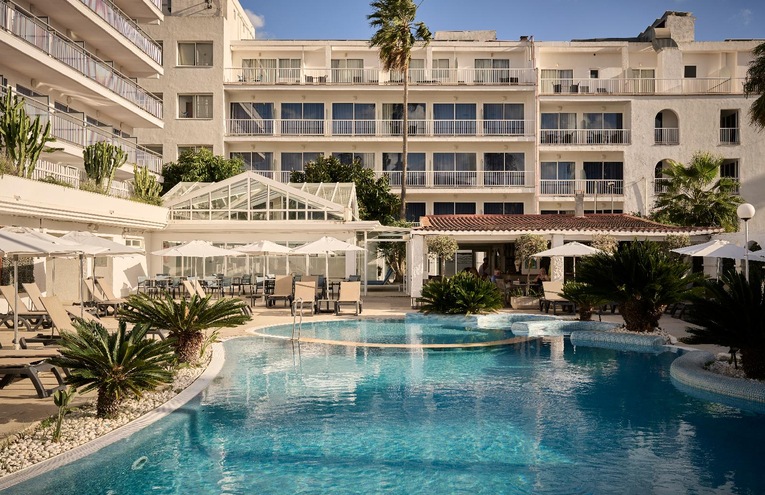 Swimming pools - 1