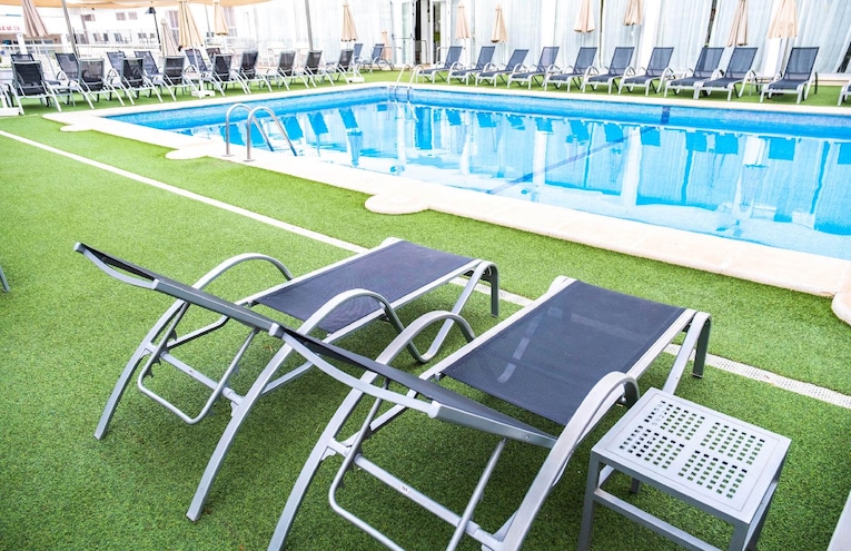 Swimming pools - 2