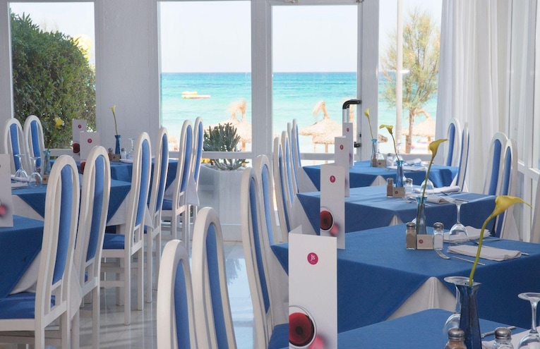 Restaurants - 7