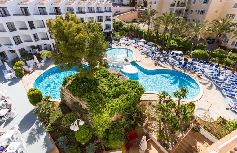 Swimming pools - 2
