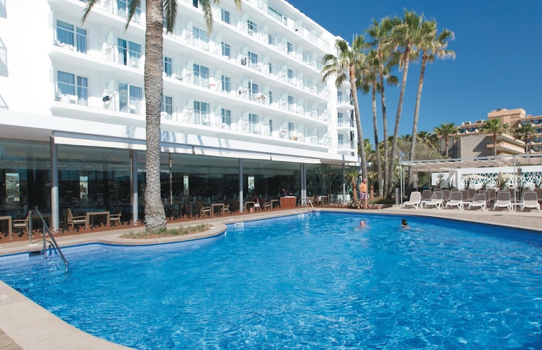 Swimming pools - 1