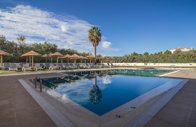 Swimming pools - 1