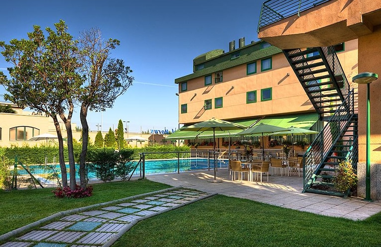 Swimming pools - 2
