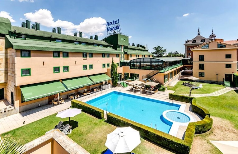 Swimming pools - 1