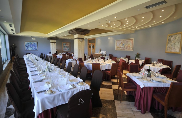 Restaurants - 1
