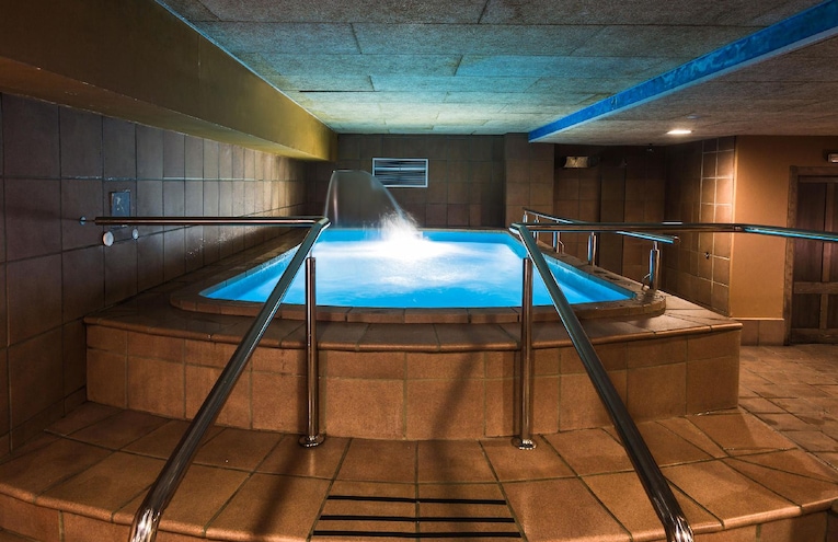 Swimming pools - 1
