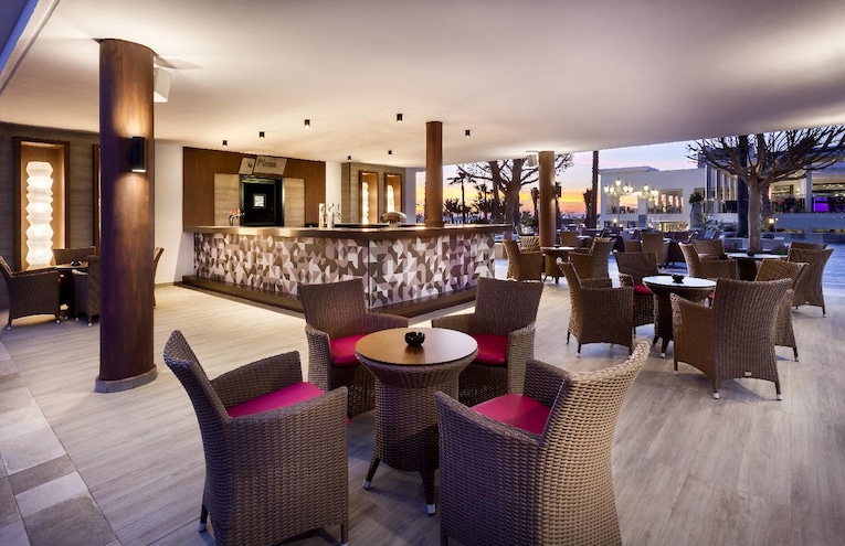 Restaurants - 4