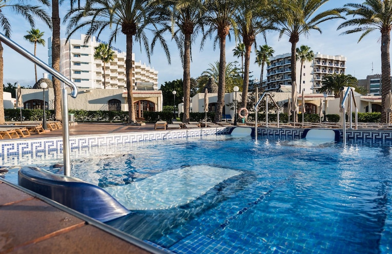 Swimming pools - 1
