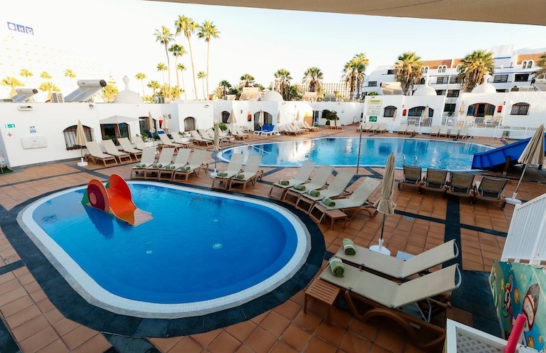 Swimming pools - 2