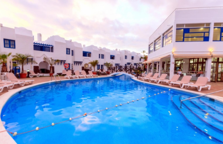 Swimming pools - 4