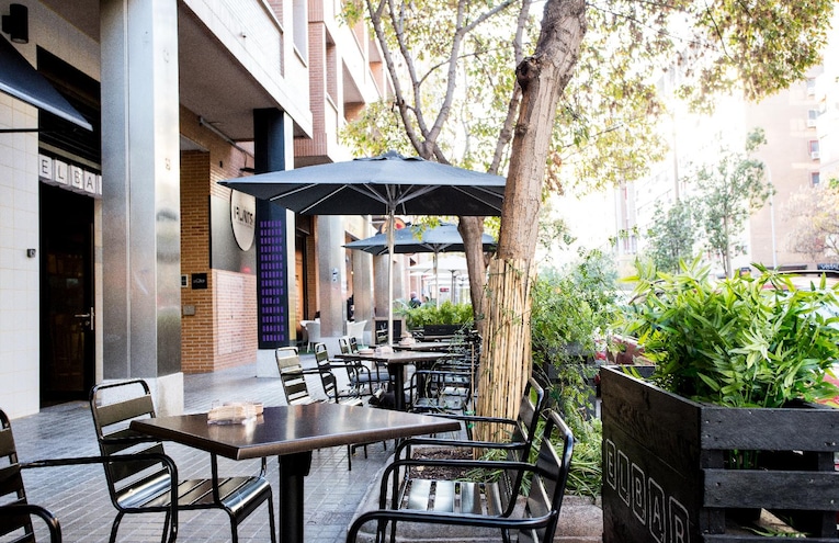Restaurants - 6