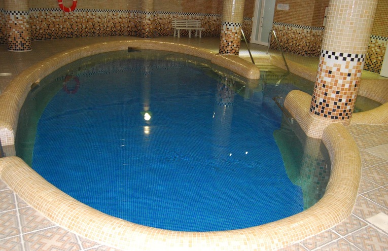 Swimming pools - 1