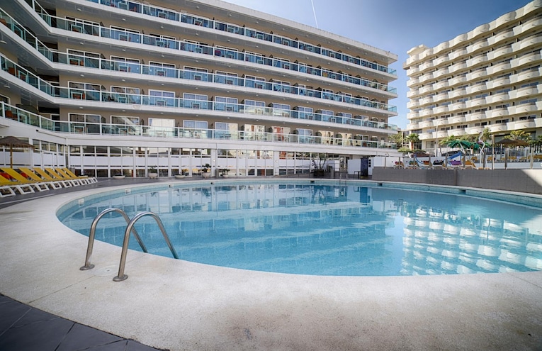 Swimming pools - 1
