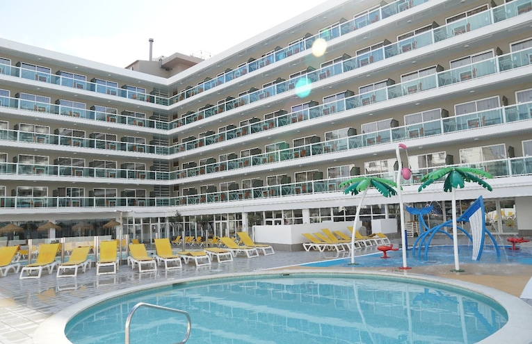 Swimming pools - 6