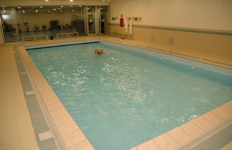 Swimming pools - 1