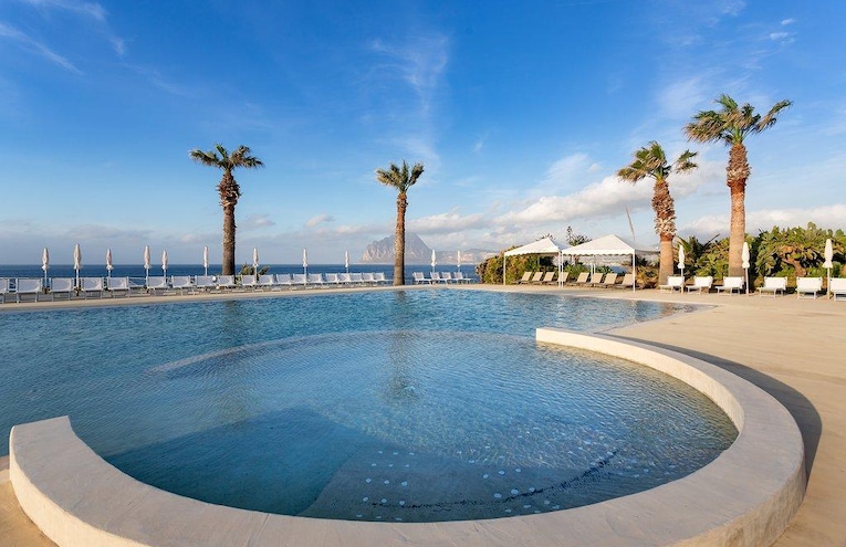 Swimming pools - 1