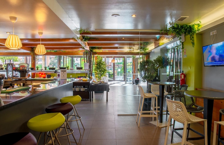 Restaurants - 4
