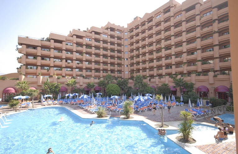 Swimming pools - 1