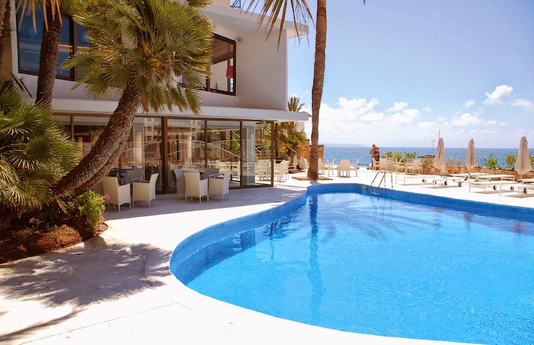 Swimming pools - 1