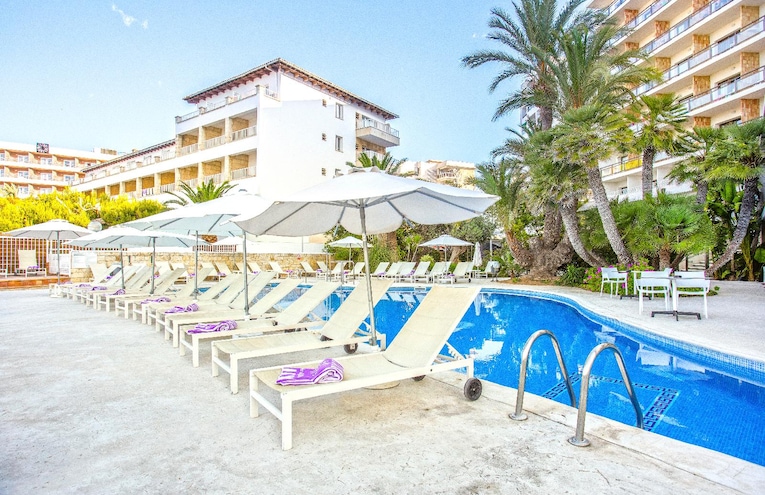 Swimming pools - 3