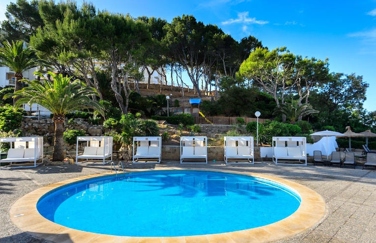 Swimming pools - 2